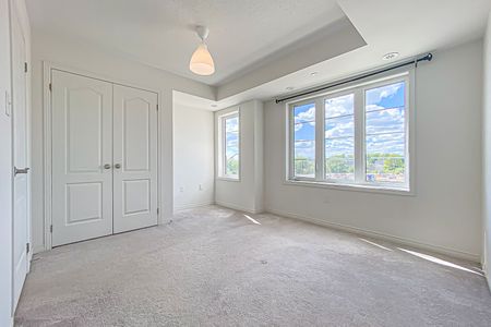 For Lease - 2388 Chevron Prince Path, Oshawa, Ontario - Photo 3