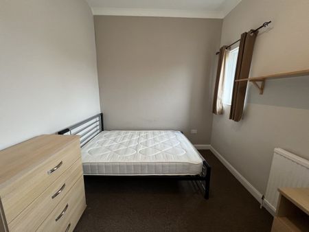 Nunnery Lane, South Bank - P1070 - Photo 5