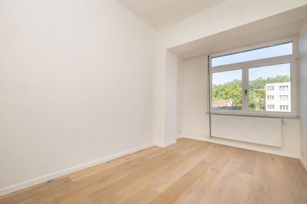 Appartement - à louer - 1190 Forest 1 100 € - Photo 1