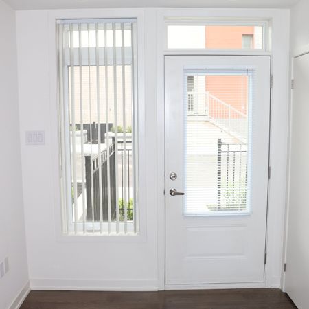 For Lease - 40 Orchid Place Drive Unit# 28, Toronto, Ontario - Photo 3