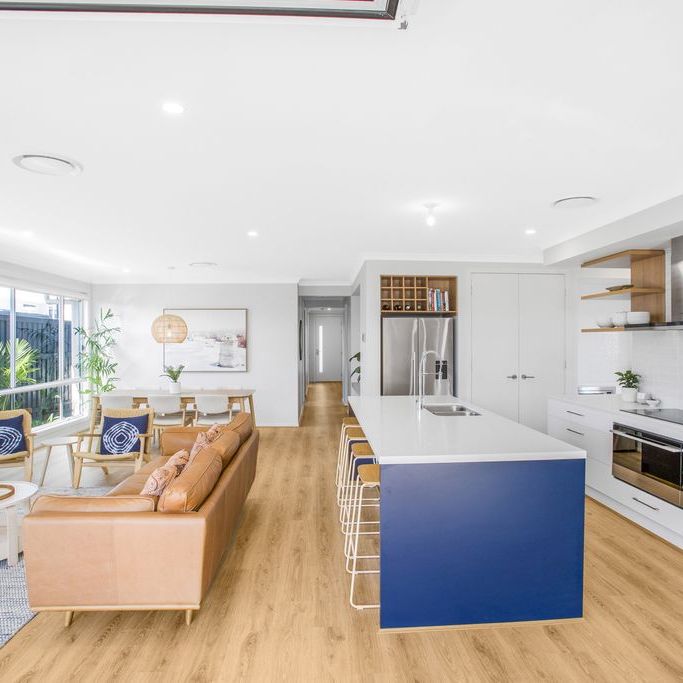 Fully Furnished Coastal Dream in Award Winning Estate! 7 Month Lease Available!! - Photo 1