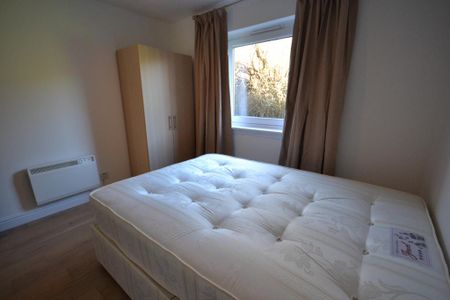 3 bedroom flat to rent - Photo 5