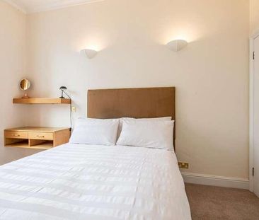 Hall Road, St John's Wood, London, NW8 - Photo 2