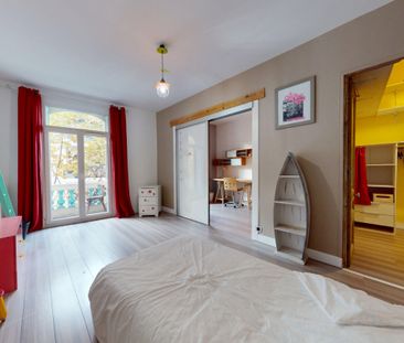 Appartement 4 pièce(s) 113.84 m2 - Photo 3