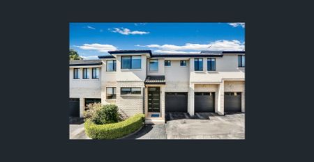 Large Townhouse in convenient Location - Photo 5