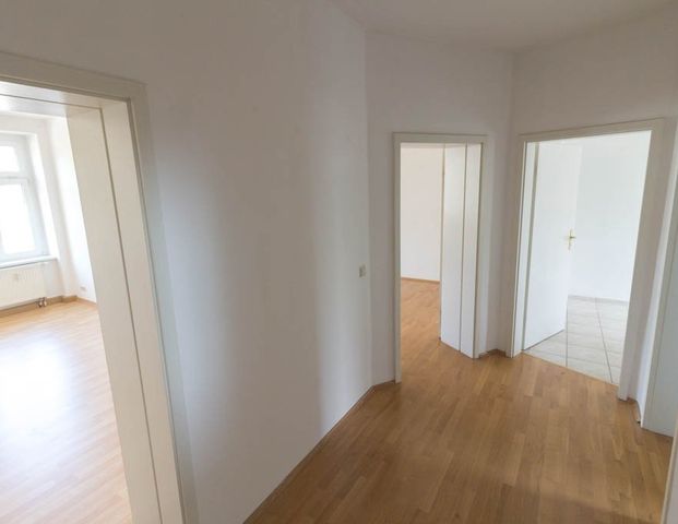 **Wohnen im beliebten Leipziger Westen + Balkon + EBK** - Foto 1