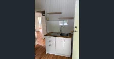 Beautifully presented character unit backing onto Nature Reserve - Photo 5