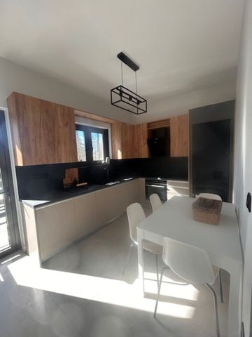 Ενοικίαση κατοικίας, 94 τ.μ., Δροσιά, 1.600 € - Photo 3