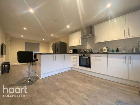 1 bedroom in a house share to rent - Photo 3