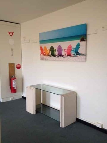 Room 17 (Non Ensuite) - Photo 2