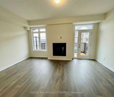 For Lease - 586 Murrell Boulevard, East Gwillimbury, Ontario - Photo 3