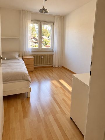 Grosszügige Familienwohnung mit Sicht aufs Schloss Thun zu vermieten - Photo 3