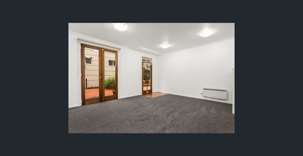 Perfect Apartment in Parkville - Photo 1