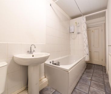 2 bed flat to rent in Helmsley Road, Sandyford, NE2 - Photo 6