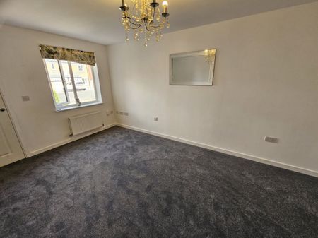 3 bed Detached - To Let - Photo 4