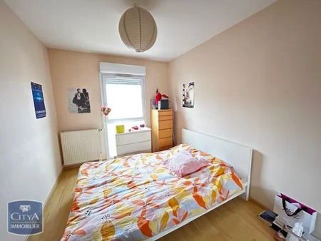 Appartement à louer 4 pièces 79m² - Photo 2