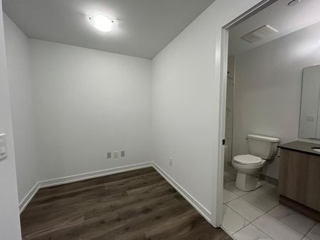 UNIVERSAL CITY 3: Bayly St & Brock Rd (1435 Celebration Dr.) AD#100603 - Photo 2