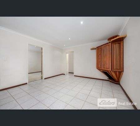 5 Gregson Street, Rockingham, WA 6168 - Photo 3