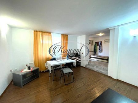 Zona UMF, casa de inchiriat cu curte - Photo 2