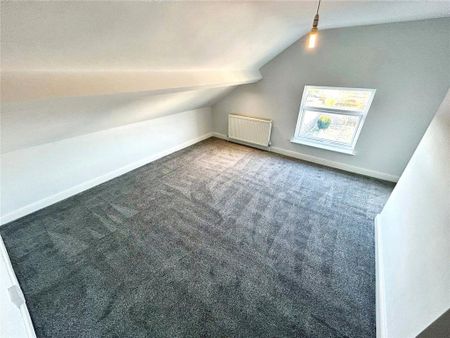 2 bedroom maisonette to rent - Photo 2