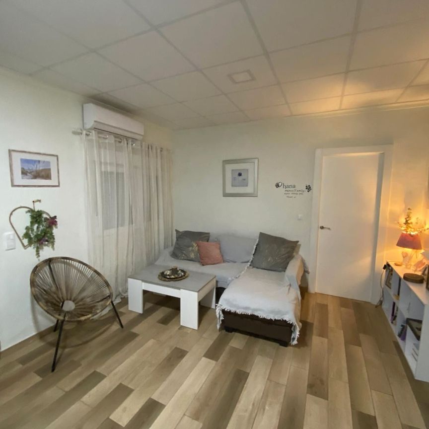 Casa o chalet de alquiler en Calle Alava, Los Barreros - Cuatro Santos - Photo 1