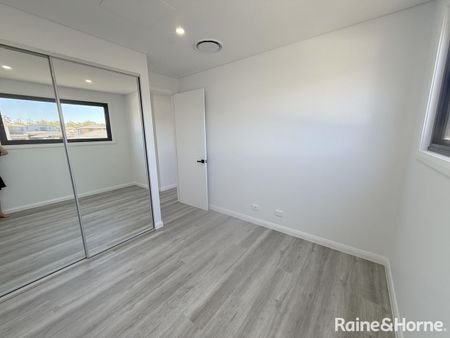 Stunning Modern Home Packed with High-End Features - Photo 3