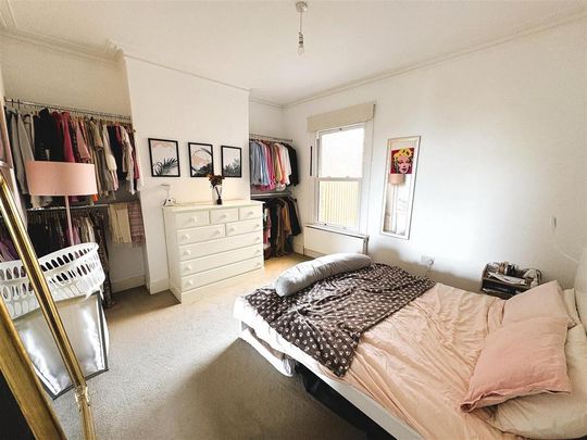 2 bedroom ground floor flat to rent - Photo 1