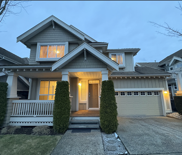 Beautiful Morgan Creek in Surrey with Landscaped Yard! - Photo 3