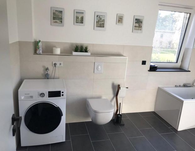 Möblierte Wohnung 32m² + 20m² Balkon + 450m² Garten - Foto 1