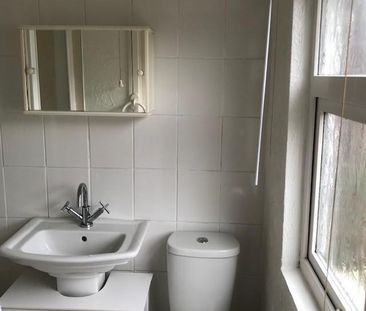 1 bedroom detached house to rent - Photo 5