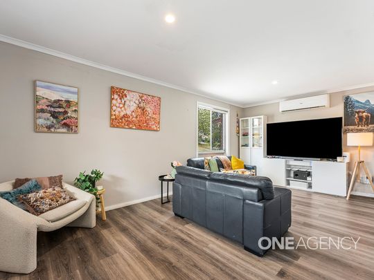 SPACIOUS FAMILY HOME IN THE HEART OF DAPTO - Photo 1