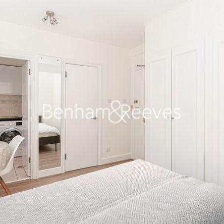 Studio flat to rent in Chelsea Cloisters, Sloane Avenue SW3 - Photo 1