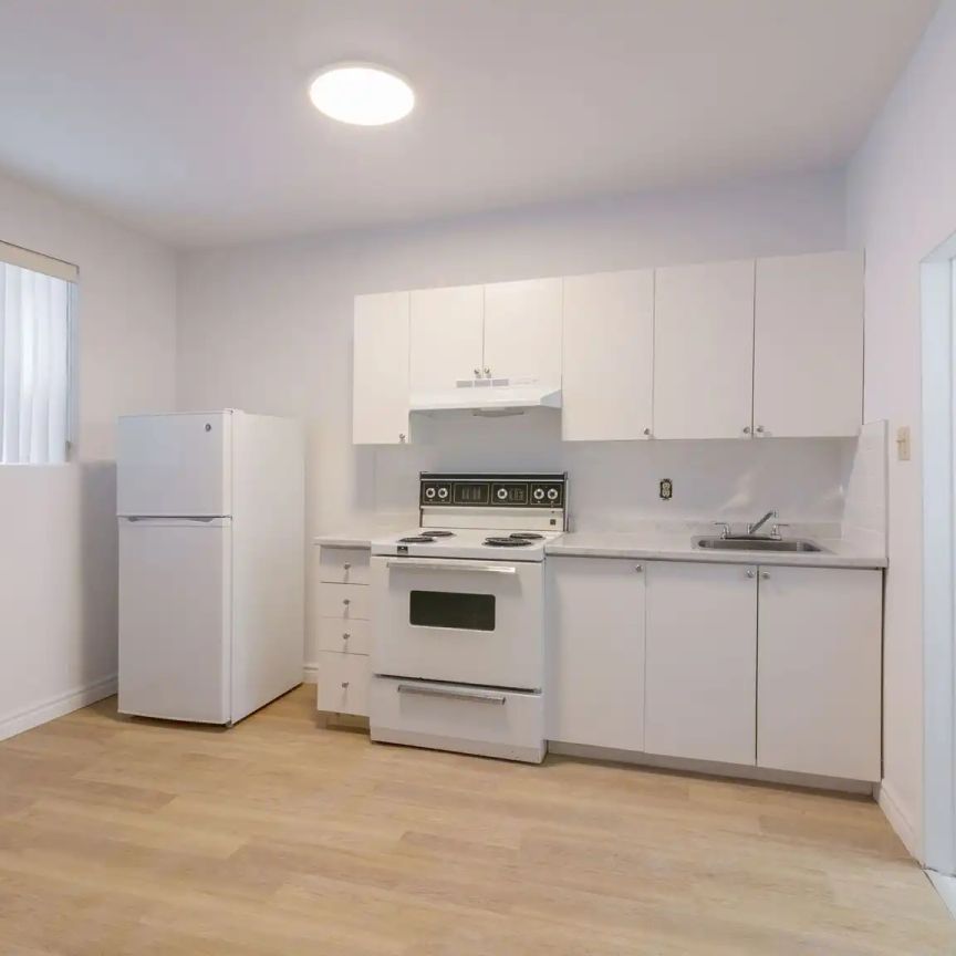 539 Prince-Arthur west — Studio - unit 2 - Photo 1