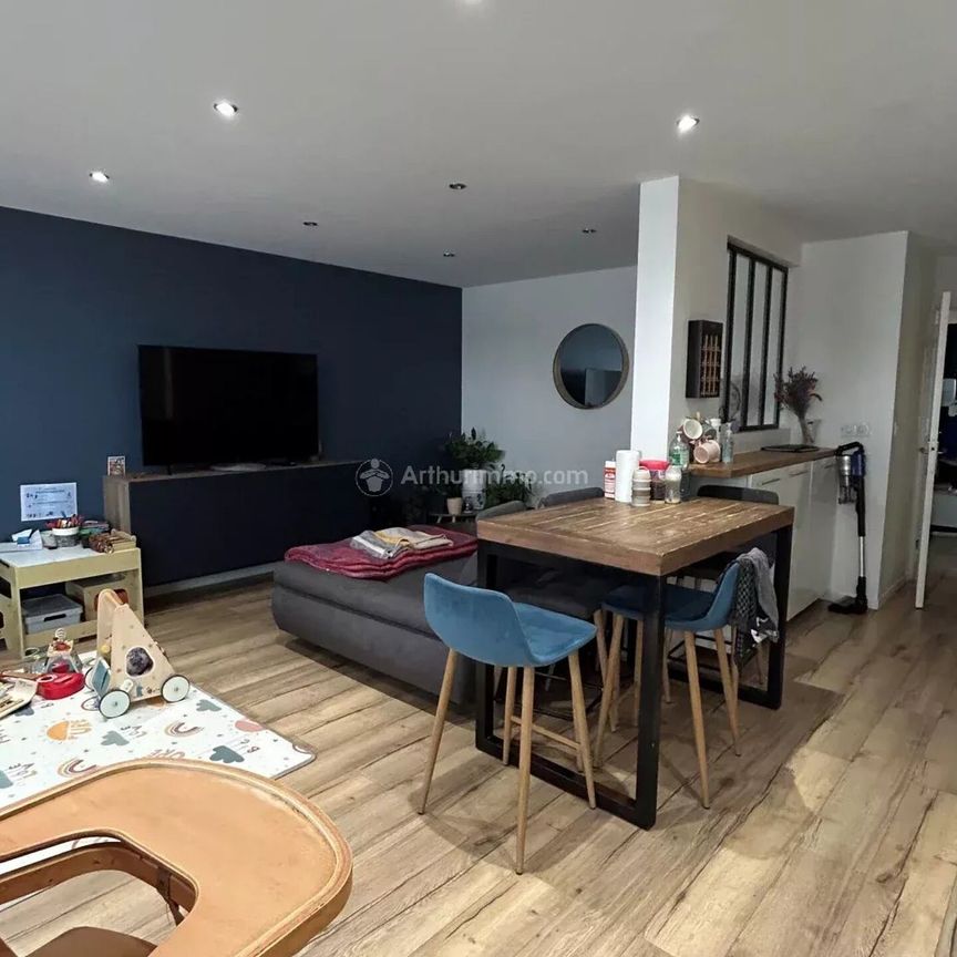 Location Appartement 4 pièces 81 m2 à Villeurbanne - Photo 1
