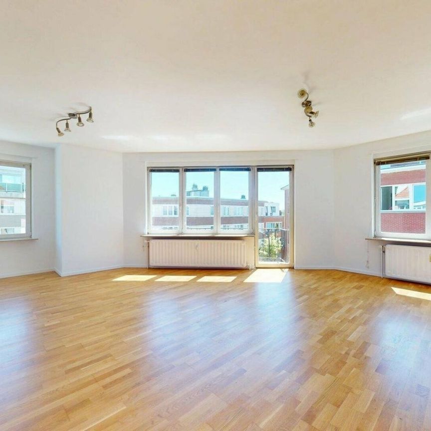 Flat for rent - Photo 1