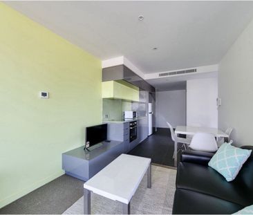 Stylish Furnished 2-Bedroom Apartment in Carlton - Photo 5