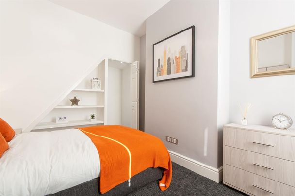 Room 1, Campbell Road, Stoke-on-Trent - Photo 1