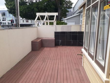 Charming Rental Property - Photo 4