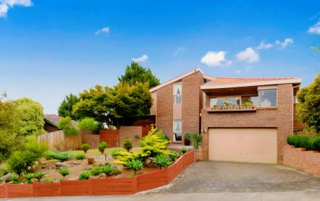 4 Newlyn Close, Templestowe, Melbourne - Photo 3