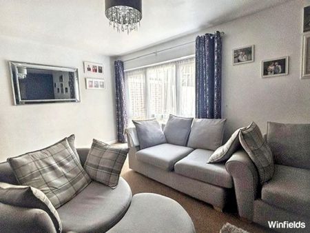 3 bedroom terraced house to rent - Photo 3