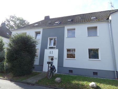 *** Wir modernisieren für Sie! Charmante Altbauwohnung mit Duschbad in grüner Lage! *** - Photo 2