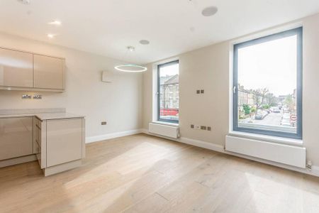 2 bedroom flat to rent - Photo 2