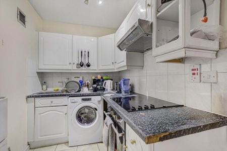 Studio to rent - Photo 3