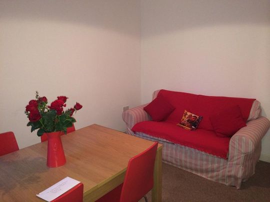 4 bedroom house to rent - Photo 1