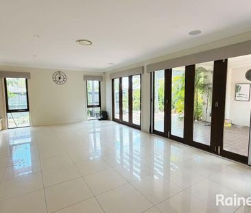 Luxury Ex-Display Home with High Ceilings and Exceptional Space - Photo 1