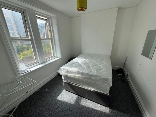 3 bedroom house share to rent - Photo 1