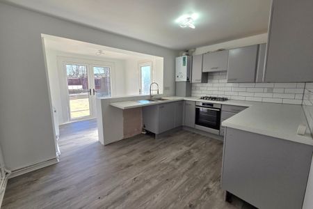 Kimpton Close - Photo 5