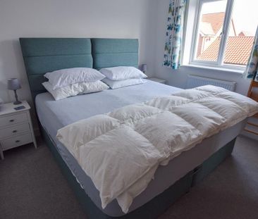 3 bedroom detached house to rent - Photo 3