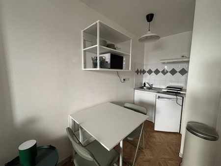 Location Appartement 1 pièce 22m² ANGOULEME 16000 - Photo 4