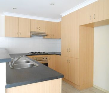 32 Mary Street, Clayton VIC 3168 - Townhouse For Rent | Domain - Photo 5